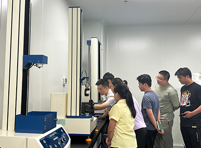 Đào tạo chuyên nghiệp cho khách hàng nhạc cụ Kejian
